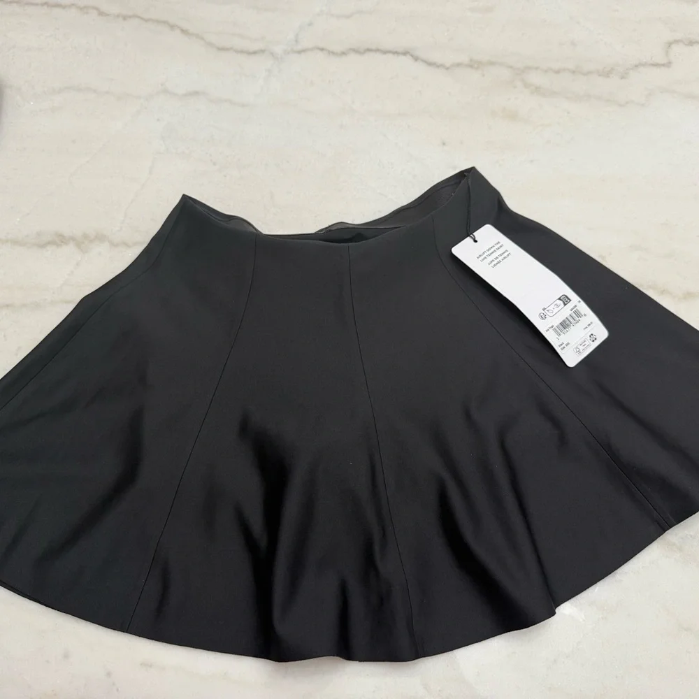 ALO Yoga Black Pleated Mini Skirt Casual